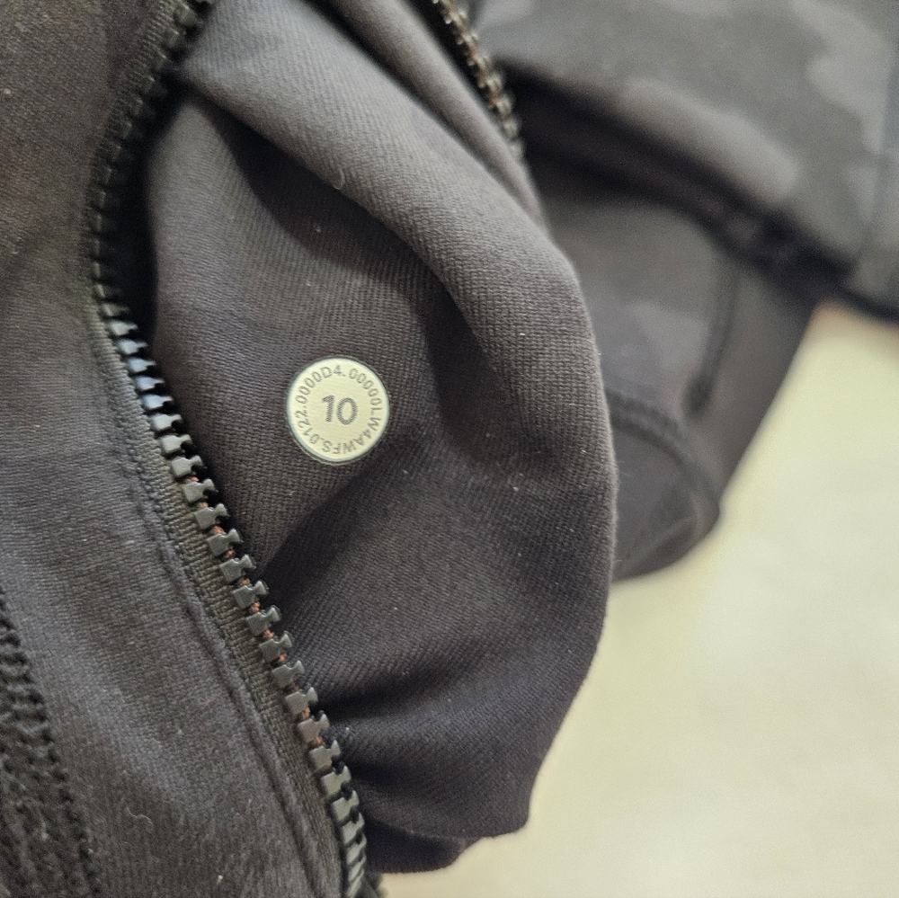 Lululemon Define Jacket - image 5